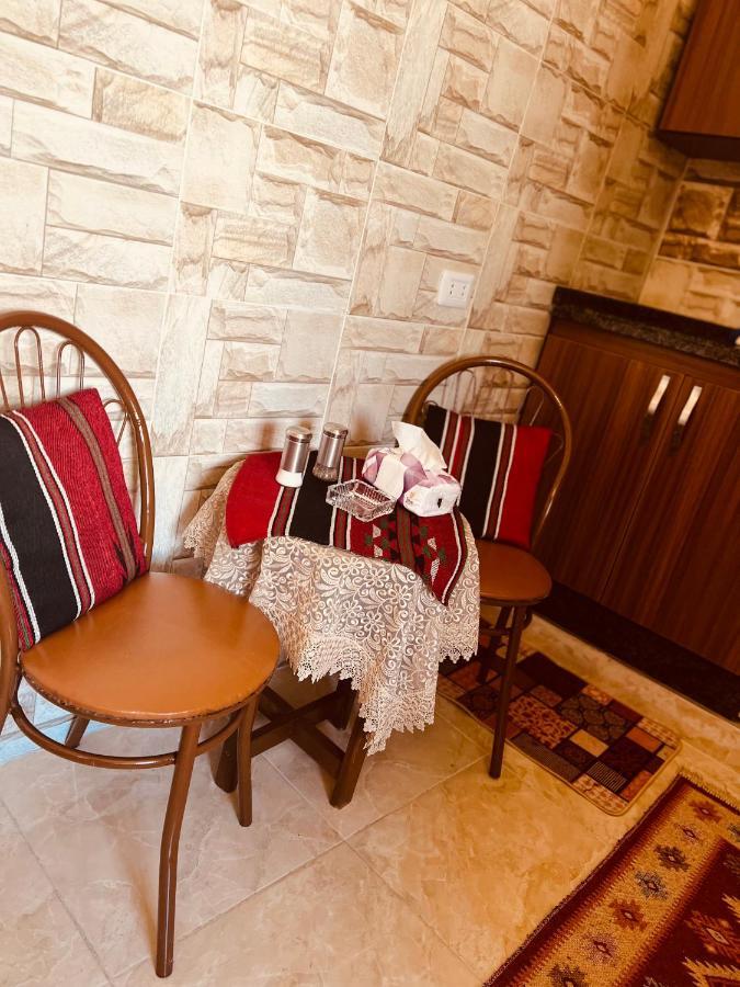 Ibn Khaldoon Apartman Madaba Kültér fotó